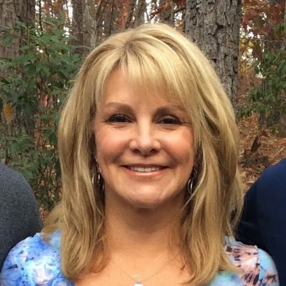 Meet your Posher, Alicia